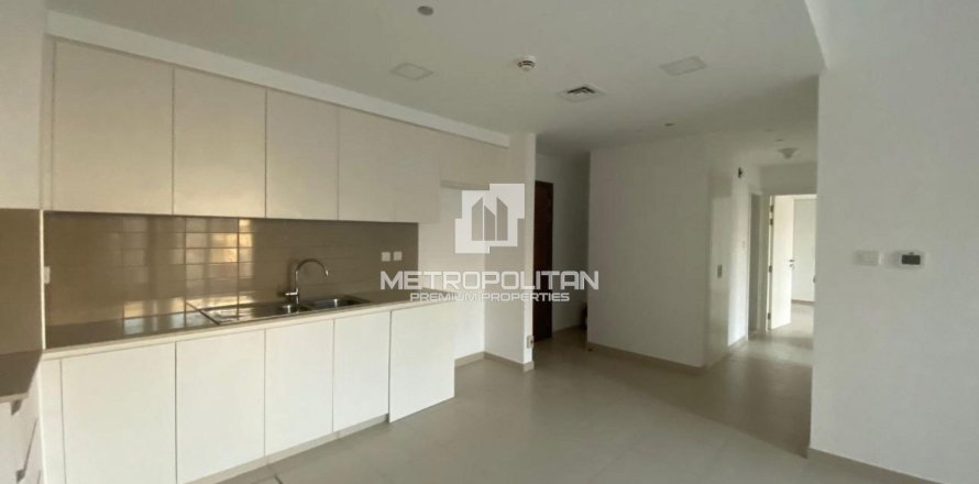 Квартира с 2 спальнями в Zahra Breeze Apartments, ОАЭ №62168