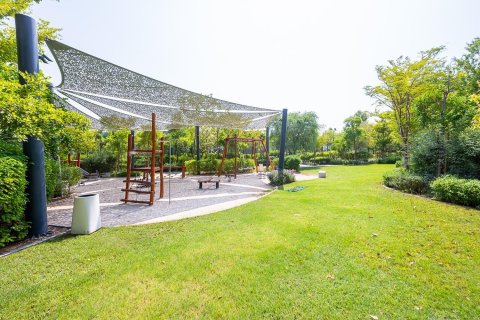 Townhouse de 3 dormitorios en Tilal City, UAE No. 215288 4