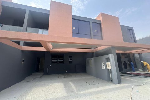 3 غرف نوم تاون هاوس في Tilal City, الإمارات العربية المتحدة رقم 215288