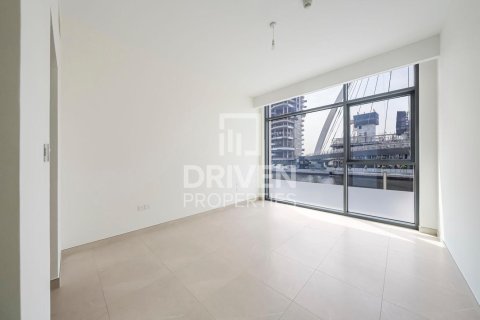 Apartment de 2 dormitorios en Al Wasl, UAE No. 201249 8