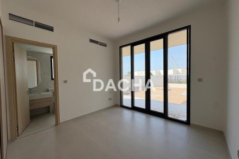 5 bedrooms Villa in Jebel Ali, UAE No. 167690 12