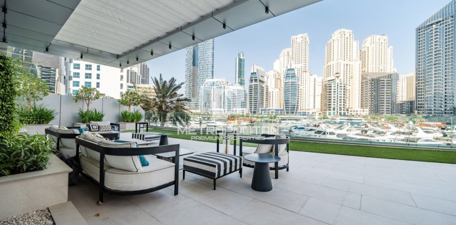 Villa de 5 dormitorios en Dubai Marina, UAE No. 129677