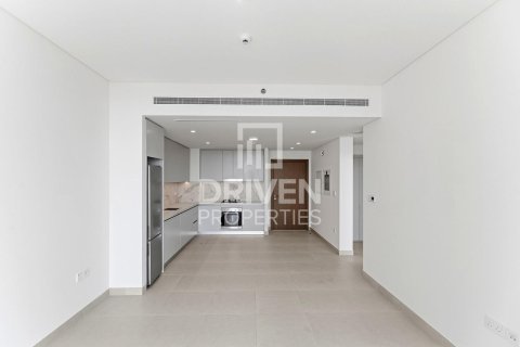 Квартира с 1 спальней в EMAAR Beachfront, ОАЭ №218614 5