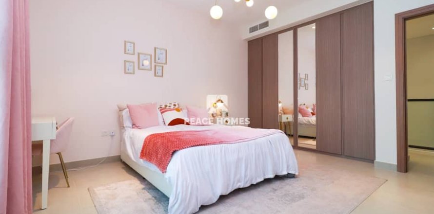 3 bedrooms Townhouse in Al Rahmaniya, UAE No. 14301