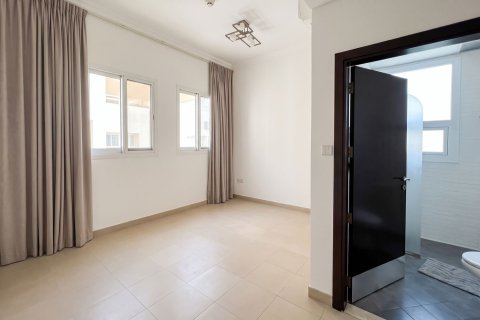 Villa de 4 dormitorios en Al Quoz, UAE No. 221679 11