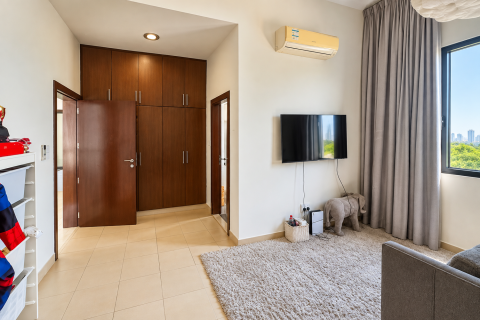 Villa de 4 dormitorios en Al Quoz, UAE No. 221679 6
