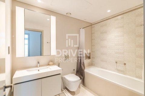 1 bedroom Apartment in EMAAR Beachfront, UAE No. 211260 11