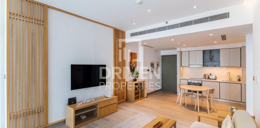 1 bedroom Apartment in EMAAR Beachfront, UAE No. 211260