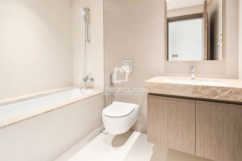 Appartement de 2 chambres à EMAAR Beachfront, UAE No. 77426 12