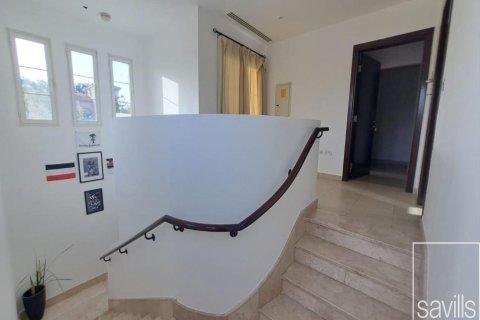 Вилла с 2 спальнями в Jumeirah Village Triangle, ОАЭ №220427 10