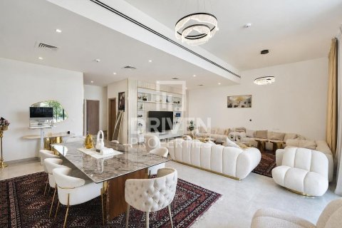Villa de 4 dormitorios en District One, UAE No. 222940 6