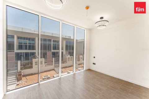 3 bedrooms Townhouse in Dubai, UAE No. 216106 10