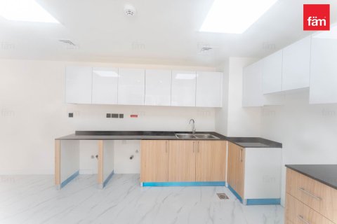 3 bedrooms Townhouse in Dubai, UAE No. 216106 16