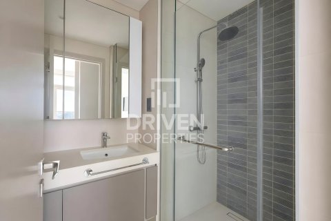 2 غرف نوم شقة في EMAAR Beachfront, الإمارات العربية المتحدة رقم 215072 11