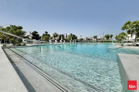 Villa de 3 chambres à Dubai, UAE No. 147890