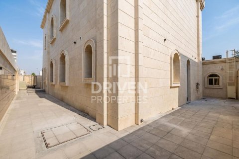 Villa de 5 dormitorios en Al Khawaneej, UAE No. 221480 24