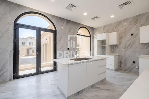 Villa de 5 dormitorios en Al Khawaneej, UAE No. 221480 6