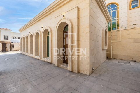 Villa de 5 dormitorios en Al Khawaneej, UAE No. 221480 25