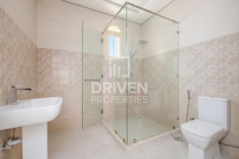 Villa de 5 dormitorios en Al Khawaneej, UAE No. 221480 23