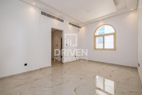 Villa de 5 dormitorios en Al Khawaneej, UAE No. 221480 11