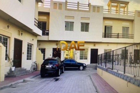 4 bedrooms Villa in Mirdif, UAE No. 33087 22