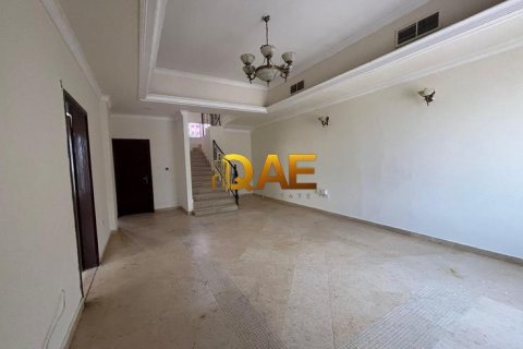 4 bedrooms Villa in Mirdif, UAE No. 33087 20