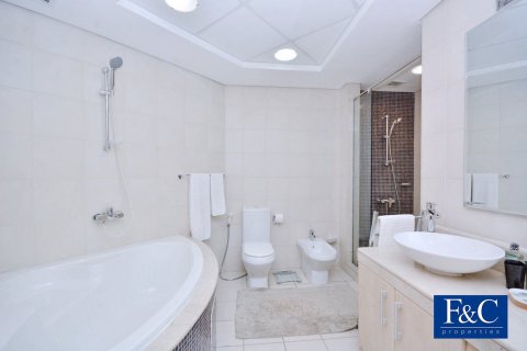 3 bedrooms Apartment in Shoreline Apartments, UAE No. 153349 11