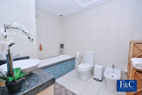 3 bedrooms Apartment in Shoreline Apartments, UAE No. 153349 15