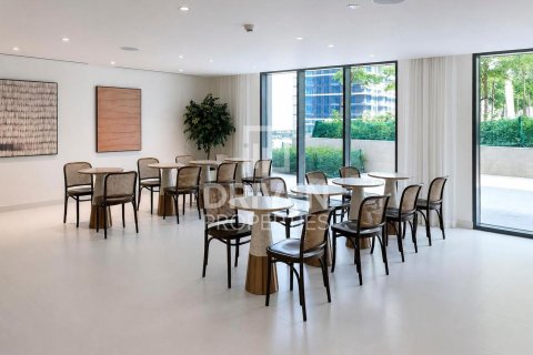 2 bedrooms Apartment in EMAAR Beachfront, UAE No. 212291 9