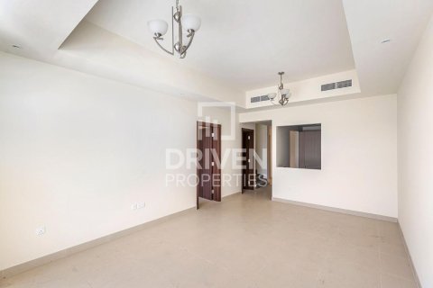 Villa de 4 dormitorios en District 11, UAE No. 218490 3