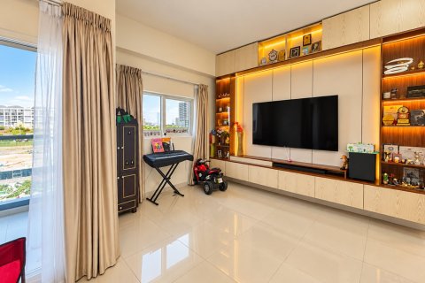 Apartment de 2 dormitorios en Dubai Sports City, UAE No. 215331