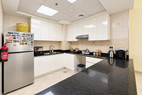 Apartment de 2 dormitorios en Dubai Sports City, UAE No. 215331 3