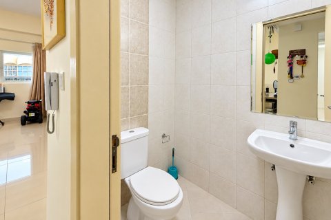 Apartment de 2 dormitorios en Dubai Sports City, UAE No. 215331 11