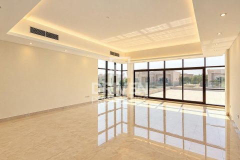 Villa de 5 dormitorios en Al Barsha 2, UAE No. 223296 8