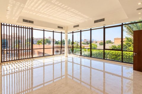 Villa de 5 dormitorios en Al Barsha 2, UAE No. 223296 5