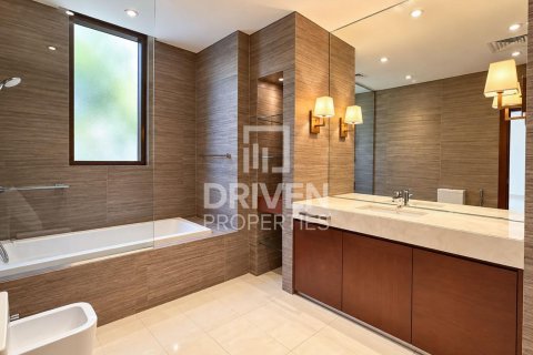 Villa de 5 dormitorios en Al Barsha 2, UAE No. 223296 16