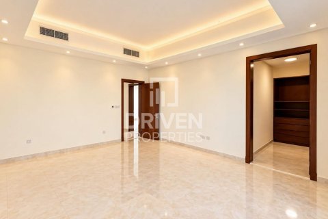 Villa de 5 dormitorios en Al Barsha 2, UAE No. 223296 26