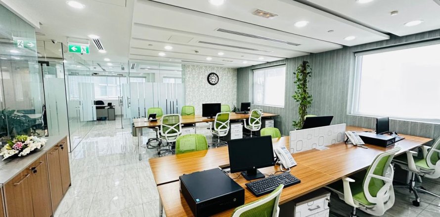 142.7m² Office in Business Bay, UAE No. 203127
