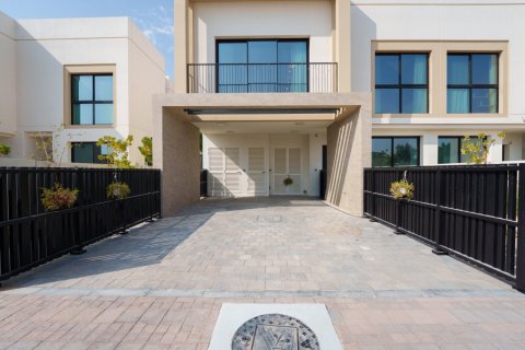 3 bedrooms Townhouse on the Yas Island, UAE No. 213053 16