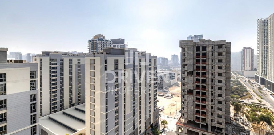 1 bedroom Apartment in Jumeirah Village Circle, UAE No. 211327