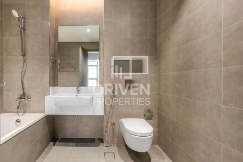 Apartment de 2 dormitorios en District One, UAE No. 201258 14