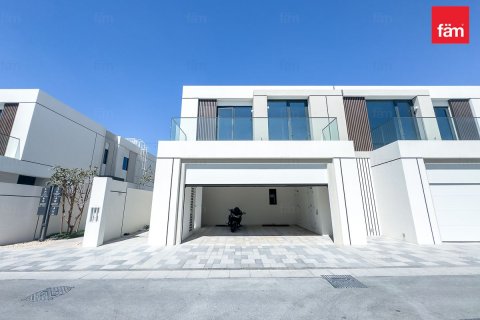 4 bedrooms Townhouse in Dubai, UAE No. 216582