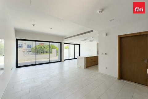 3 bedrooms Townhouse in Dubai, UAE No. 213457