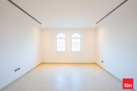 4 bedrooms Villa in Dubai, UAE No. 226960 16