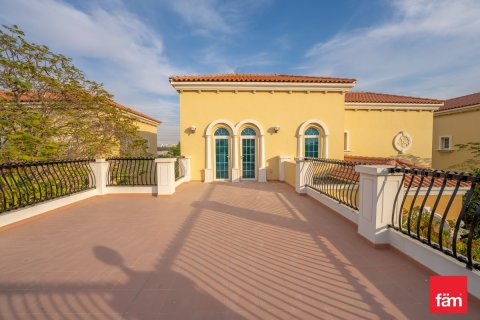 4 bedrooms Villa in Dubai, UAE No. 226960 6