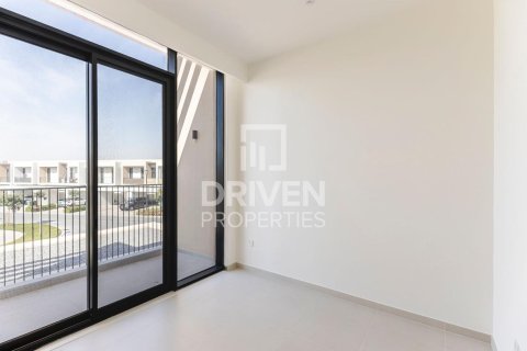 Villa de 4 dormitorios en EMAAR South, UAE No. 214981 15