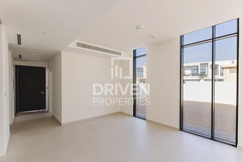 Villa de 4 dormitorios en EMAAR South, UAE No. 214981 6