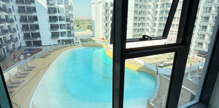 Apartment de 2 dormitorios en Dubai Studio City, UAE No. 143354