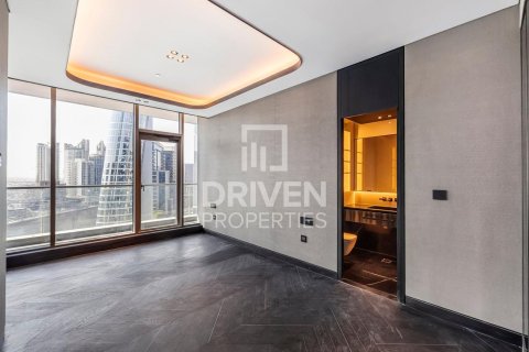 4 bedrooms Apartment in Business Bay, UAE No. 211459 13