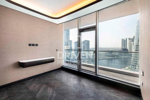4 bedrooms Apartment in Business Bay, UAE No. 211459 9